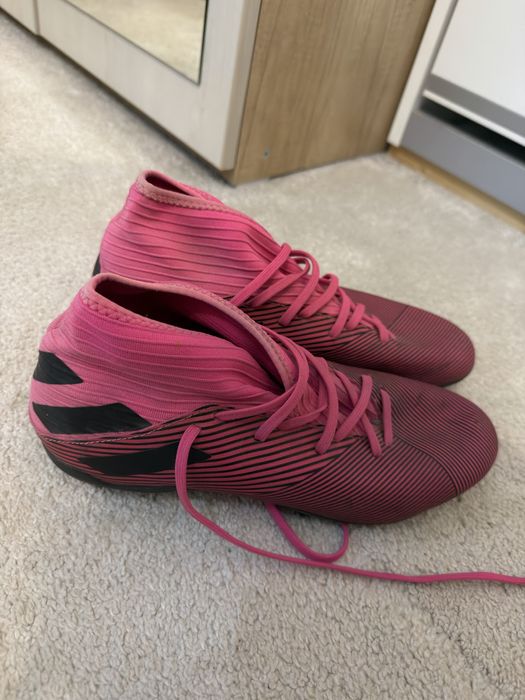 Ghete fotbal Adidas Nemeziz 19.3