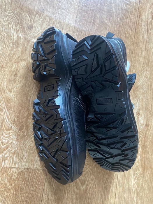 Продам зимние сапоги