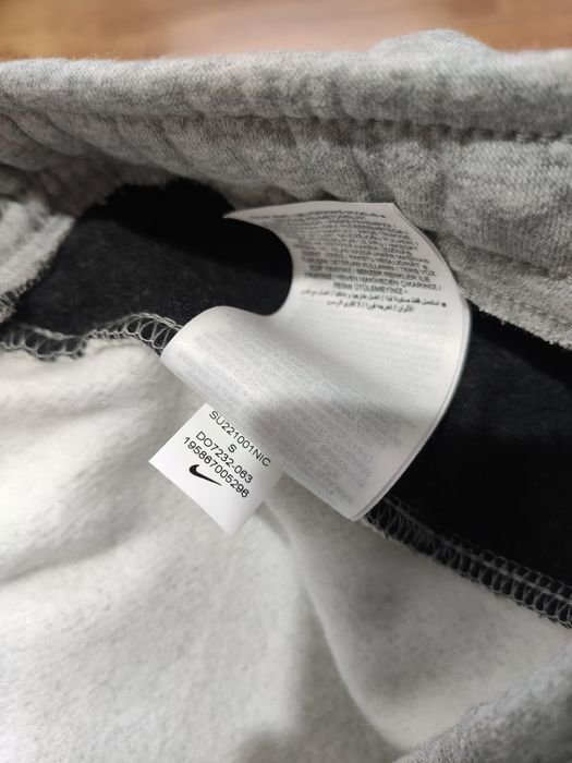 Pantaloni Nike mărimea S