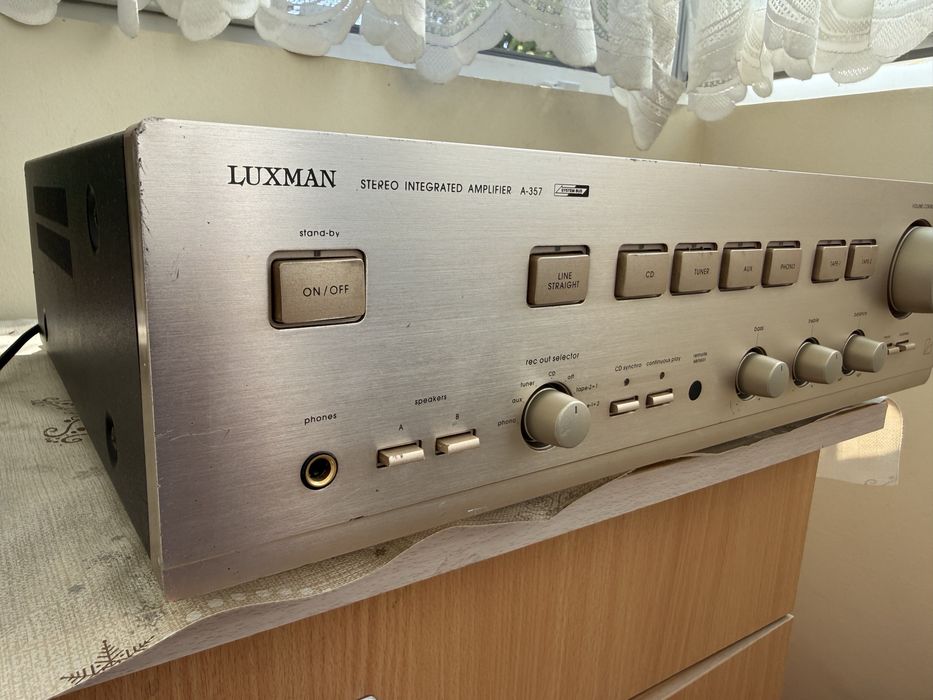 Luxman A-357 Качеатвен стерео усилвател