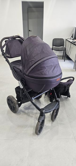 Коляска всесозонная.