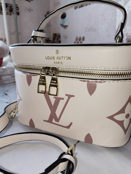 Женский сумка хорошм состайане