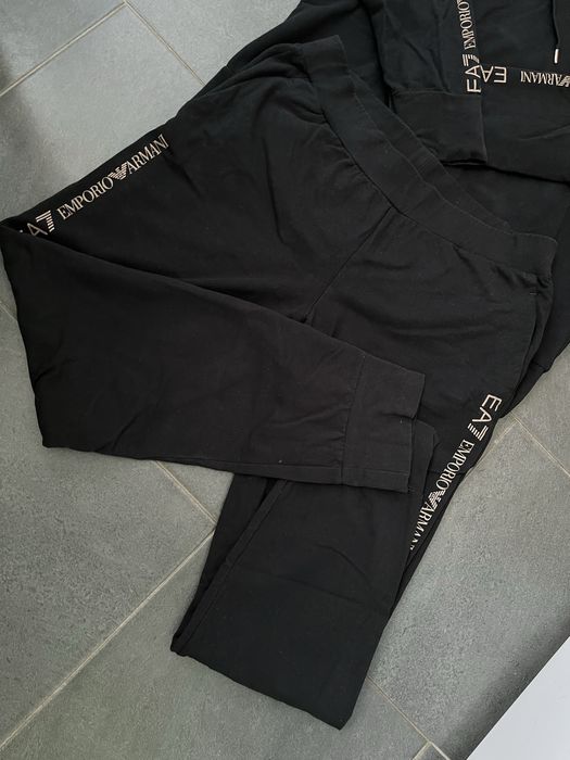 Дамски комплект  Армани размер Л