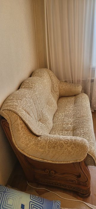 Продам хороший диван за дёшево.