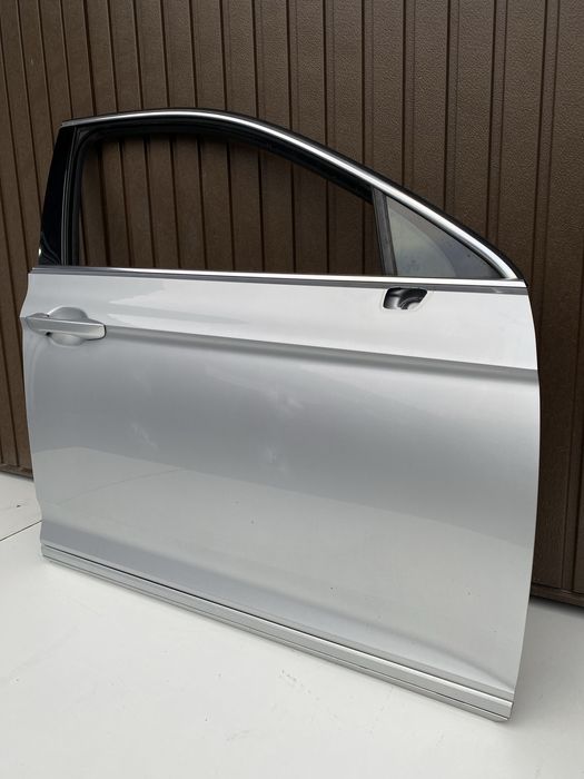 Usa dr fata vw Passat B8 cod culoare LA7W 2015-2020