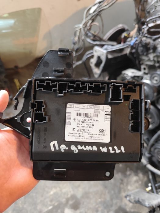 Модул предна дясна врата Mercedes S class W221