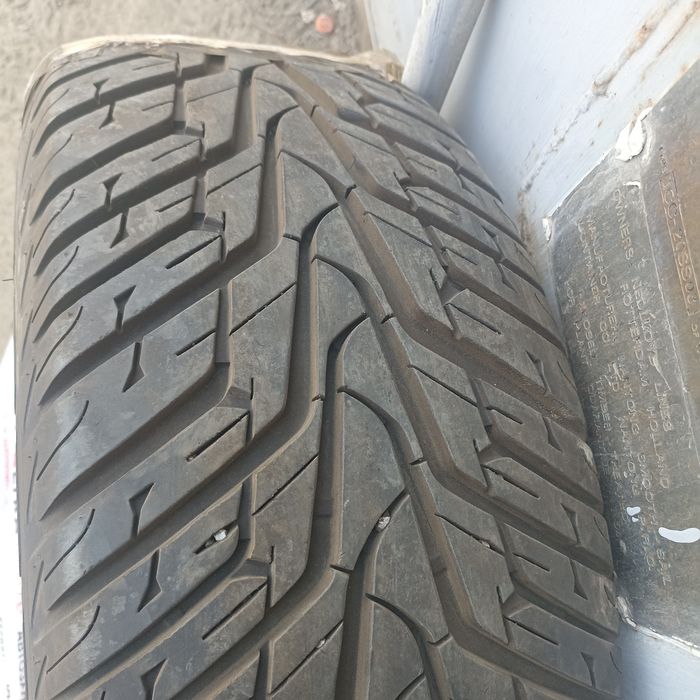 Продам летние шины!торг