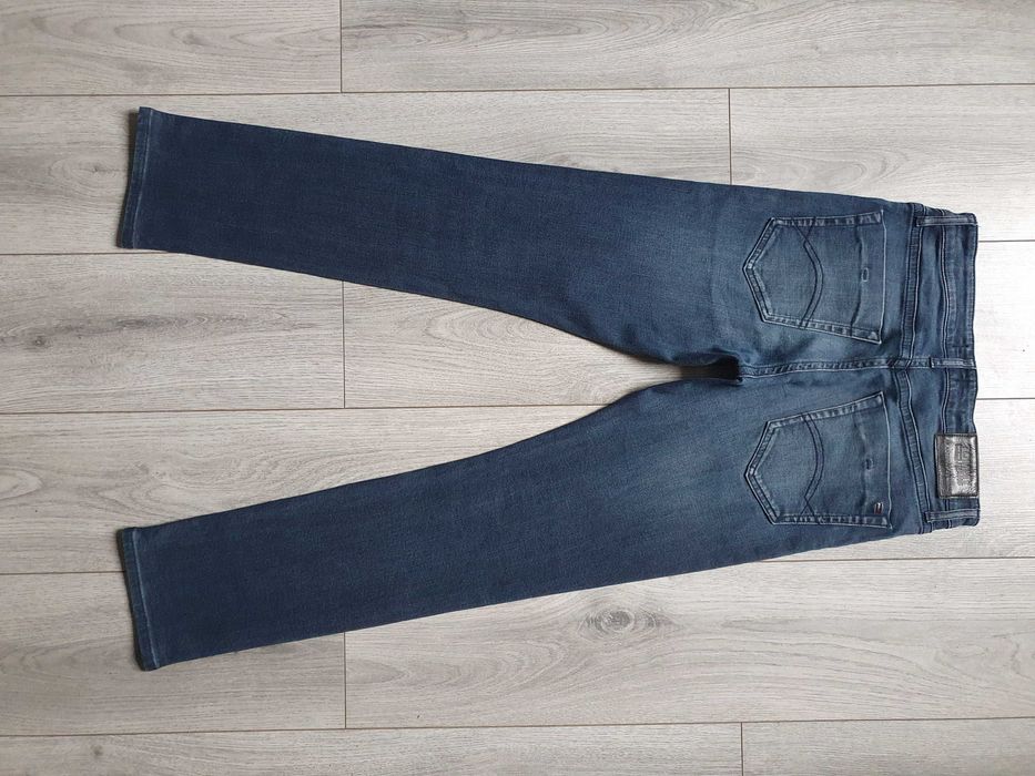 Blugi TOMMY HILFIGER "Scanton" Slim - Marime W31 L32 (Talie 82 cm)