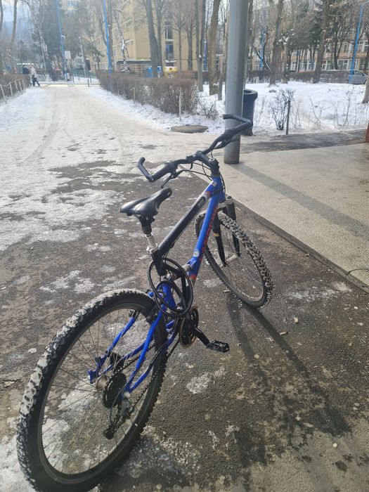 Bicicletă MTB de oraș