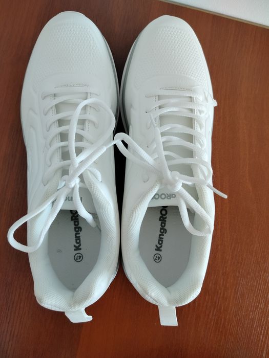 Продажа кроссовок бренда KangaROOS ,