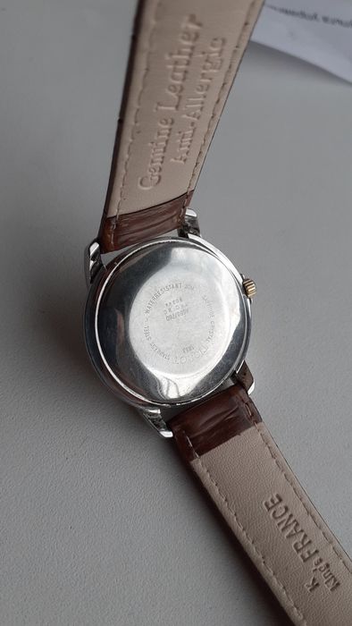 Часы наручные...