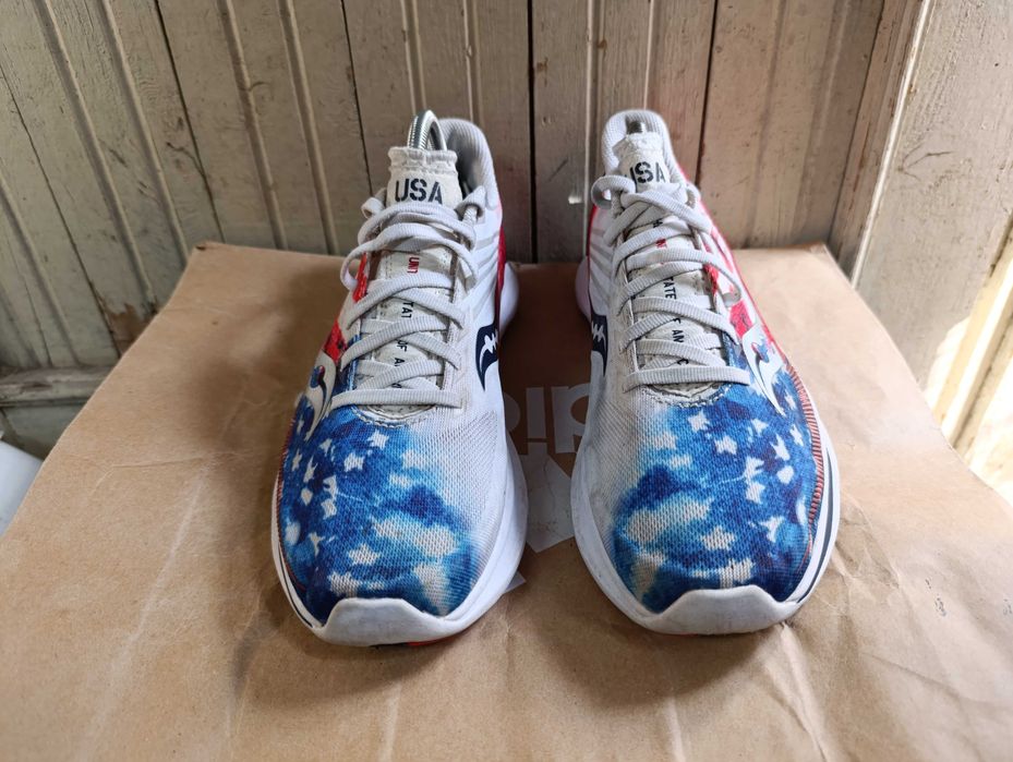 Saucony Kinvara 12 'ViZiPRO USA Flag''оригинални мъжки маратонки 43 н