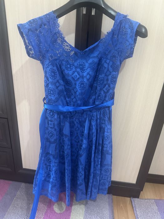 Официална рокля размер “ М”