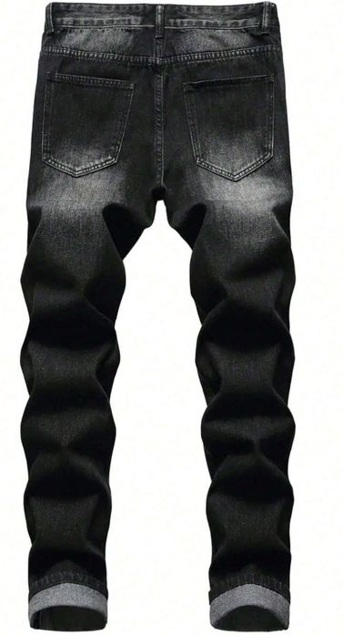 Diverse modele de blugi scurți/lungi