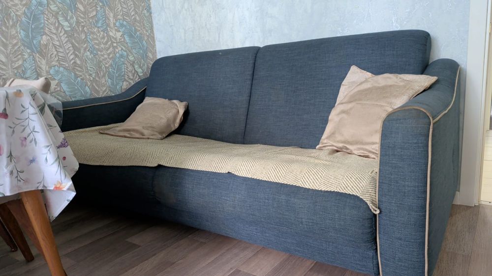 Продам б/у Диван