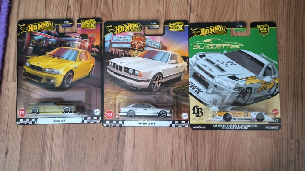Hot wheels premium
