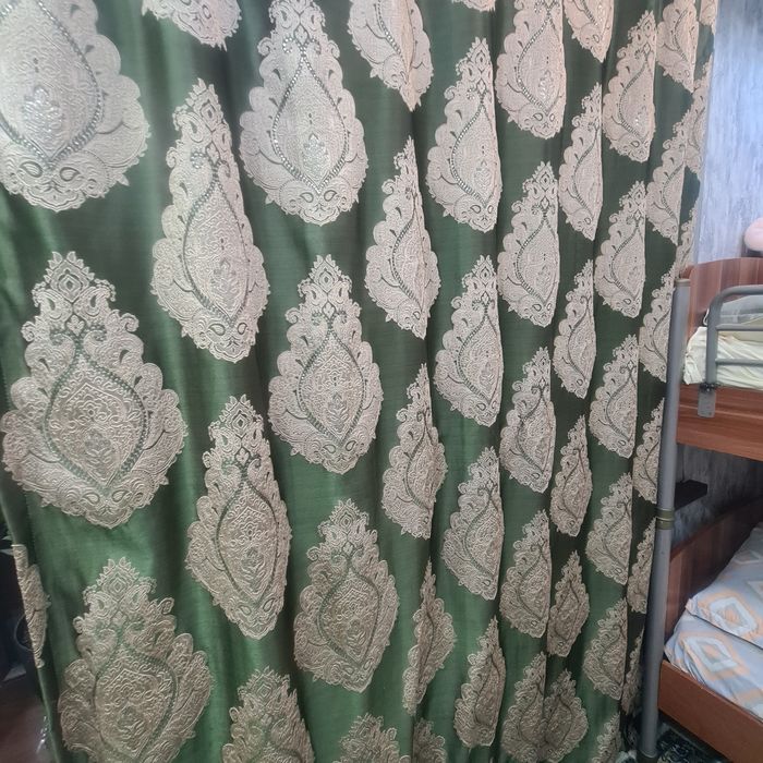 Занавески б/у 2 шт