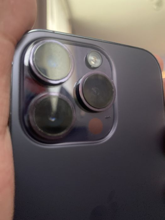 Apple 14 pro в хорошем состояний