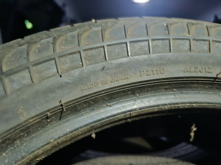 Продам резину 235 50 R20