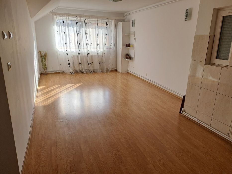 Sibiu Valea Aurie Calea Poplacii 3 decomandate 117500 euro