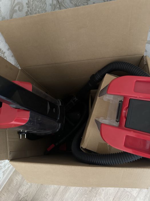 Моющий пылесос в отличном состоянии
