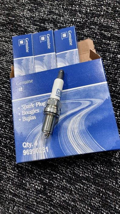 Свечи GM оригинал Кобальт/Нексиа Р3