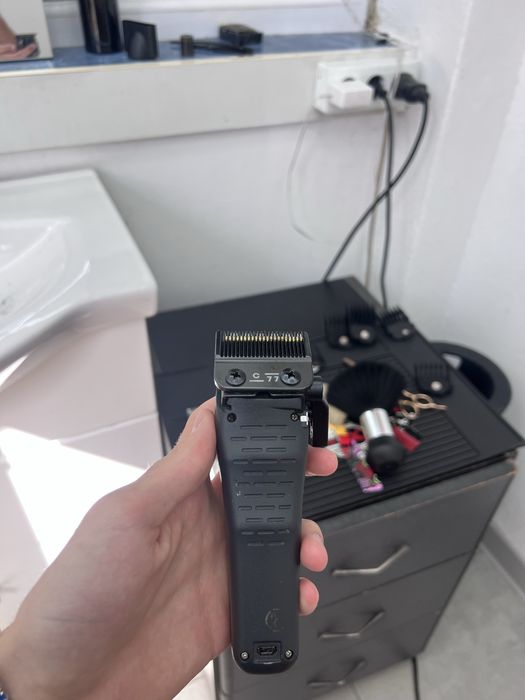 Masina de tuns TUFT CLIPPER PRO VECTOR 13.000 RPM
