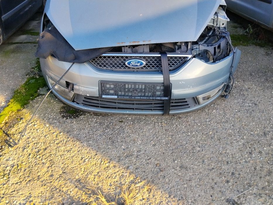 Bara fata, capota Ford S Max