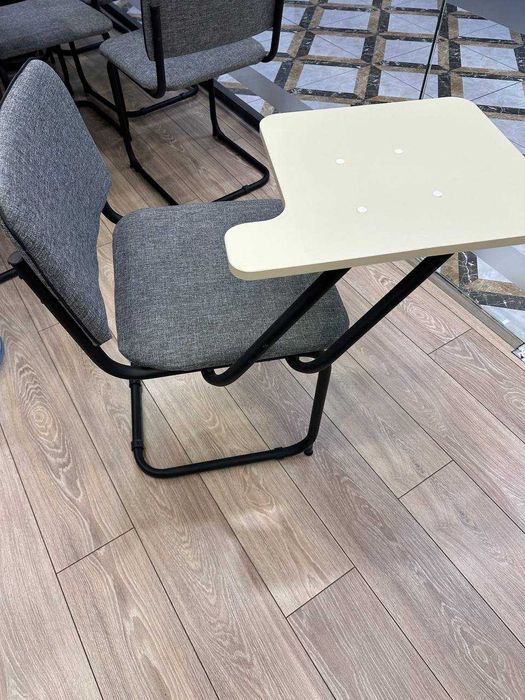 Стул Сильвия с откидной  партой