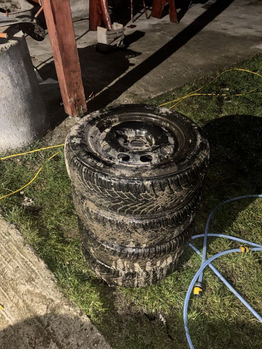 Set jante cu cauciucuri golf 4