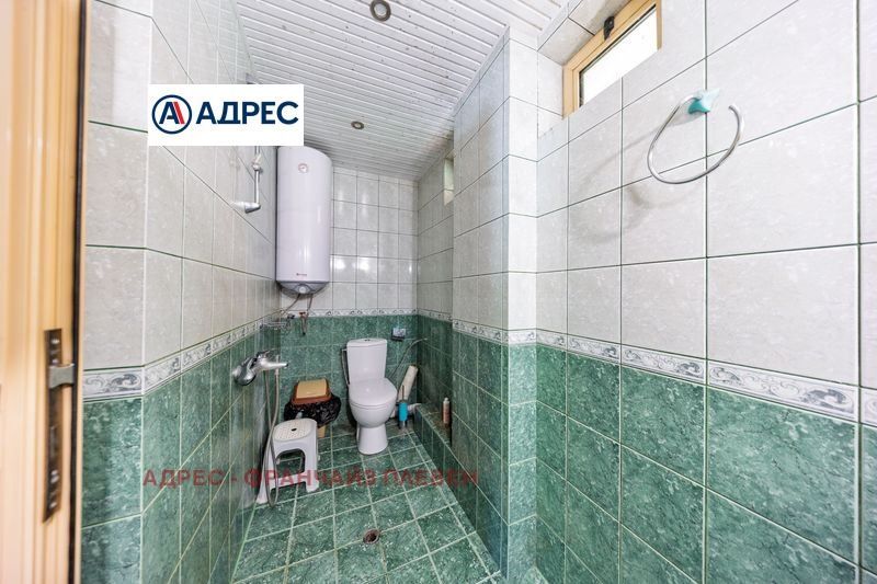 Къща в Враца, област-с.Бели извор площ 270 цена 225000