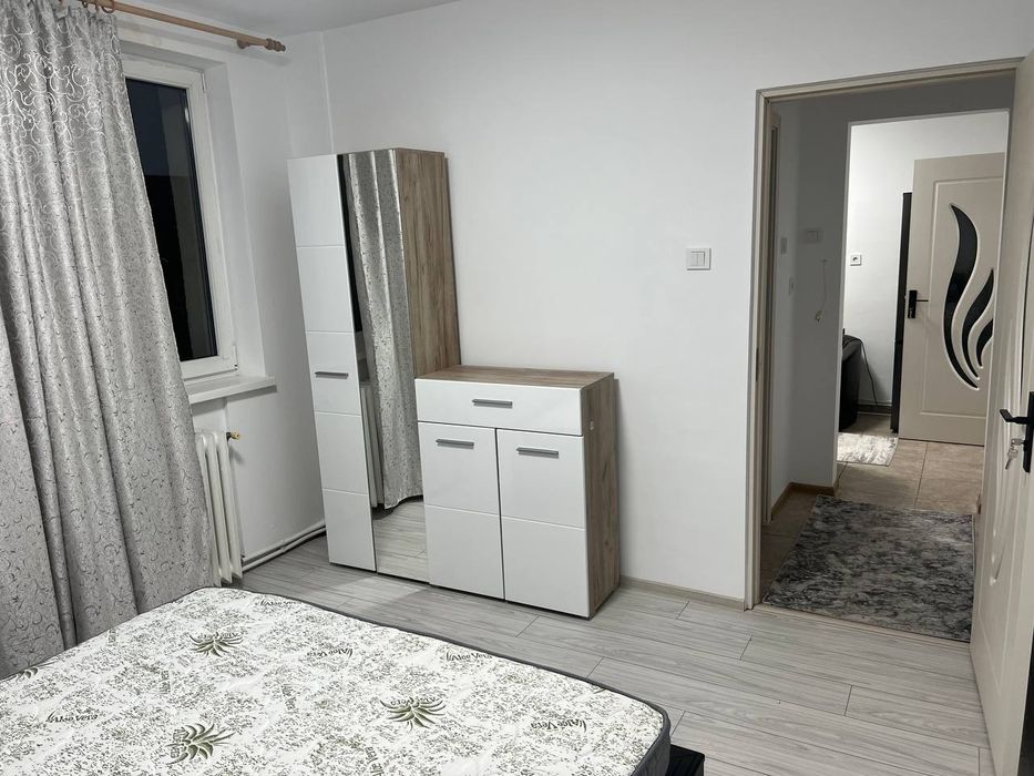 Chirie Ap 2 Camere decomandat 54mp renovat Nou Mobilat toate utilitatile Octav Onicescu et 4 zona mai sus de Biserica Roseti 350Eur