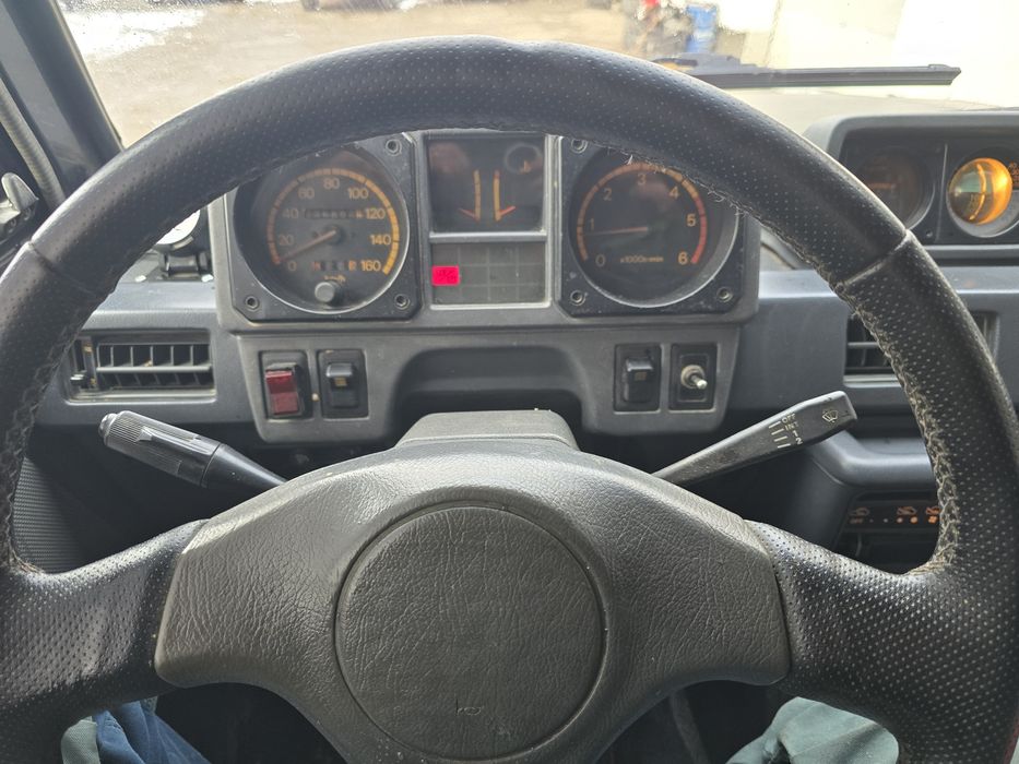 MITSUBISHI Pajero 1990 — imagine 4