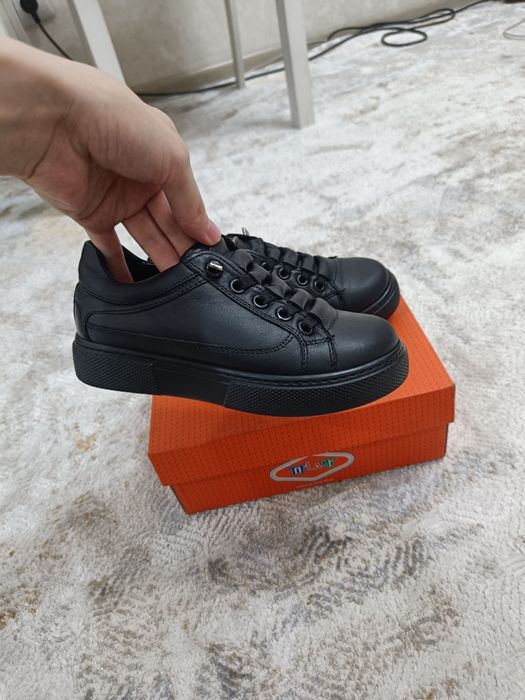 Продам обувь на мальчика