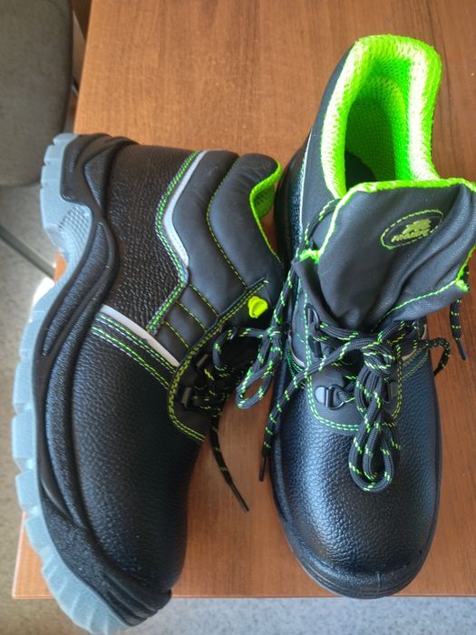 Спецобувь демисезонные /42 размер