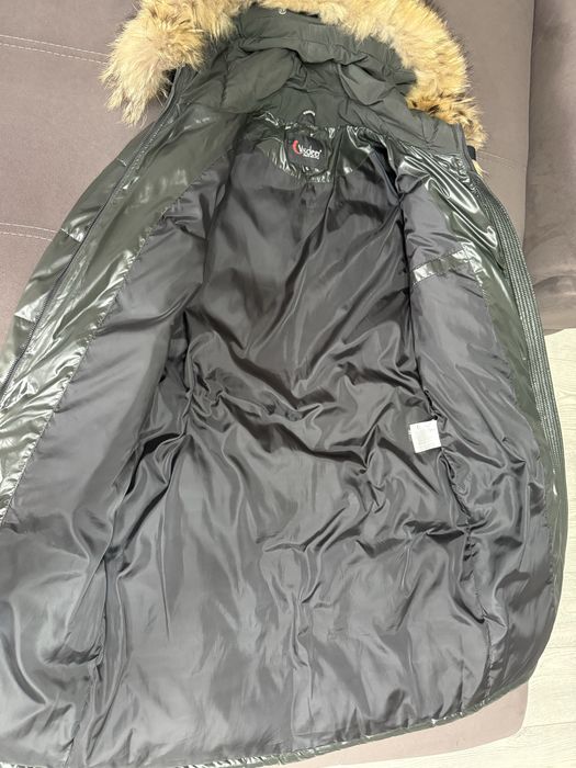 Продам пуховик зима