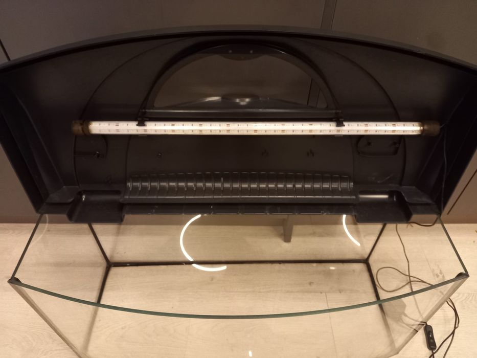 Vând acvariu diversa