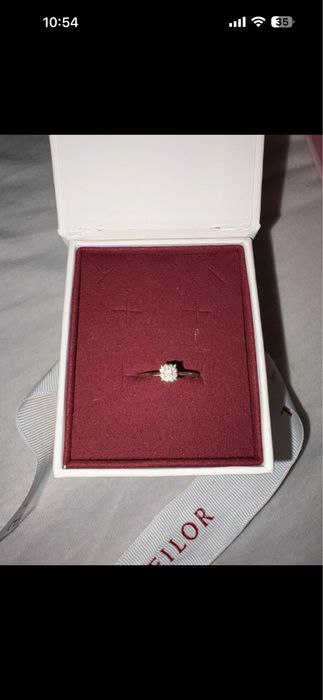 Inel cu diamante Teilor