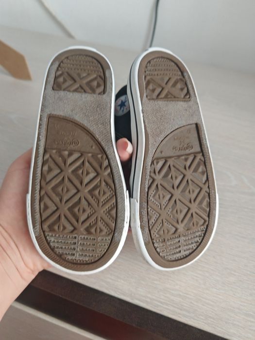 Tenesi Converse baieti, marime 26