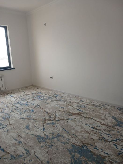 Uy sotiladi sergili bobur maxallada