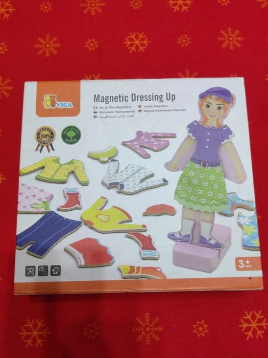 Образователна играчка - облечи момичето