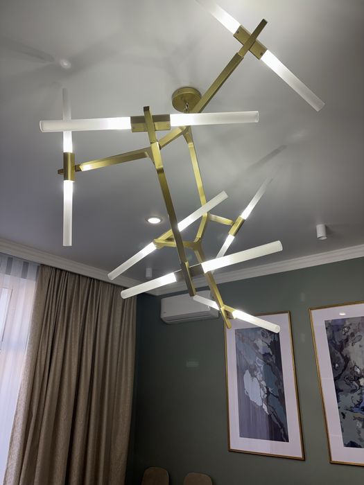 Люстра красивая, стильная