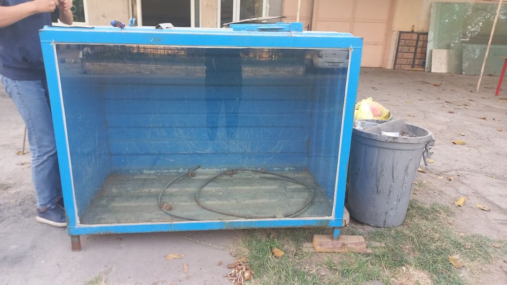 Baliq uchun Akvarium SOTILADI