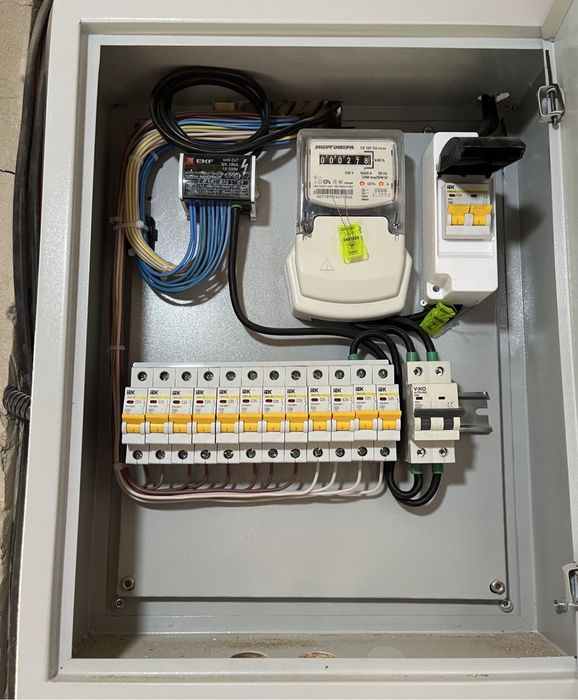 Электрик на вьезд