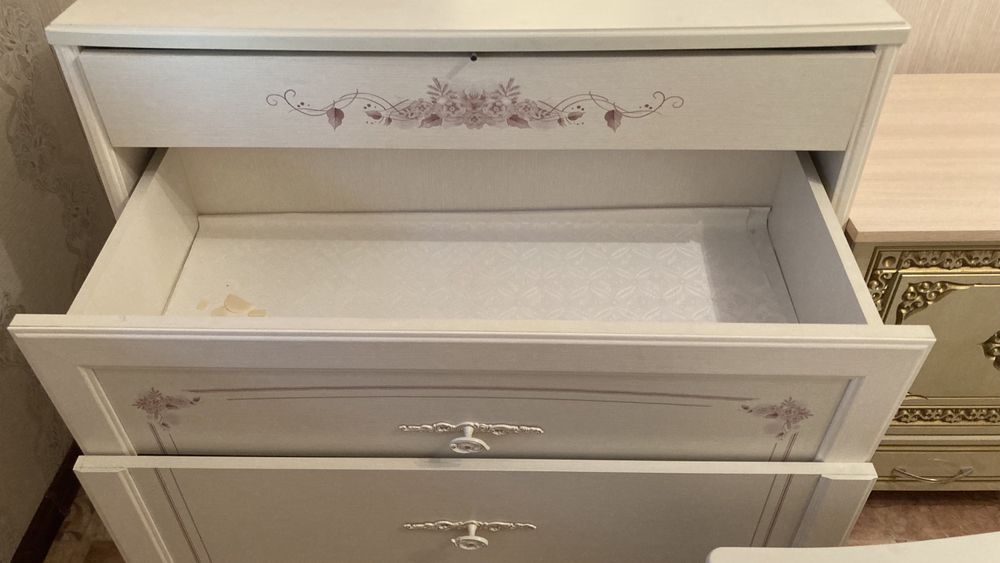 Спальная гарнитура