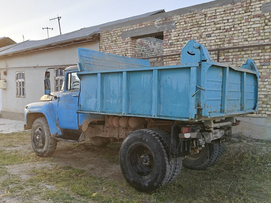 Zil 130 Sotiladi. Holati ishga tayyor.