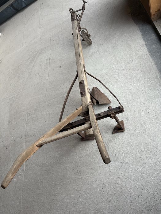 Vand PRASITOARE veche pentru cei pasionati de obiecte traditionale