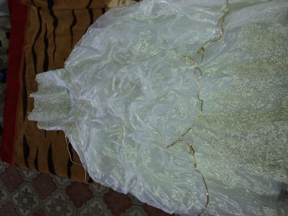 Продам свадевное платья