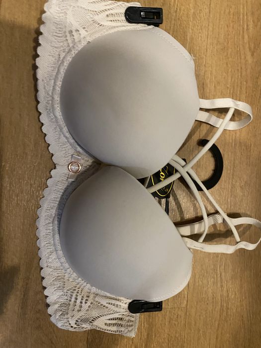 Бюстгальтер пуш-ап 75 А