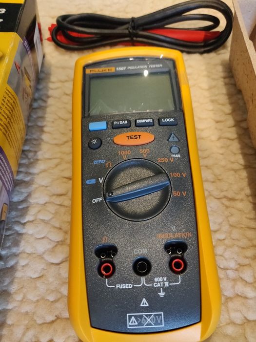 Tester izolatie FLUKE 1507 nou, profesional, megohmetru